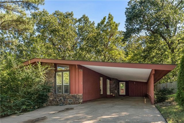 6 Bishampton Lane, Bella Vista, AR 72714