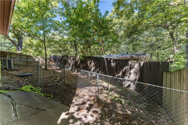 6 Bishampton Lane, Bella Vista, AR 72714