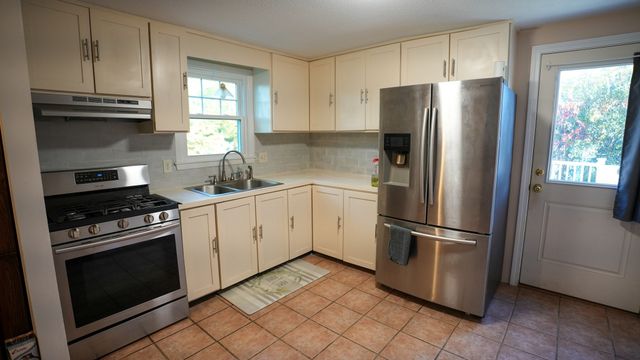 30 Yale Drive, Milford, MA 01757