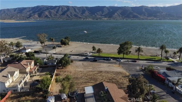 0 lindsey South, Lake Elsinore, CA 92530