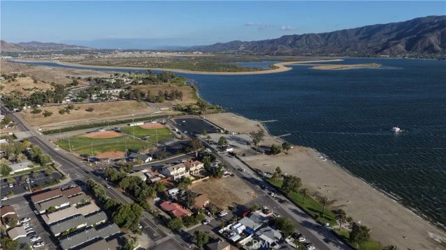 0 lindsey South, Lake Elsinore, CA 92530