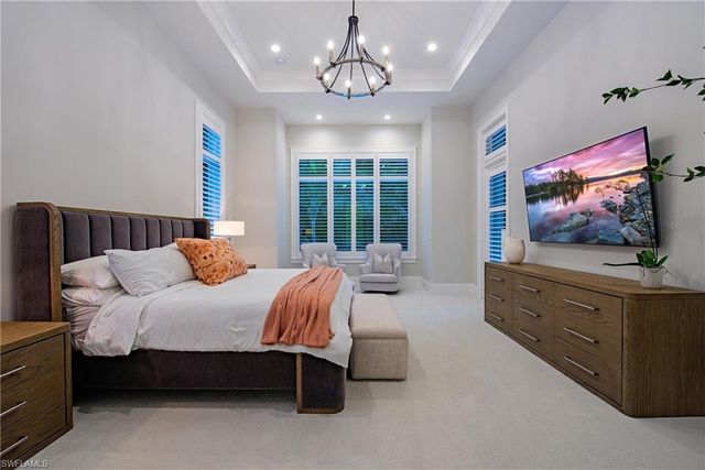 6830 Mangrove AVE, Naples, FL 34109