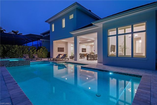 6830 Mangrove AVE, Naples, FL 34109