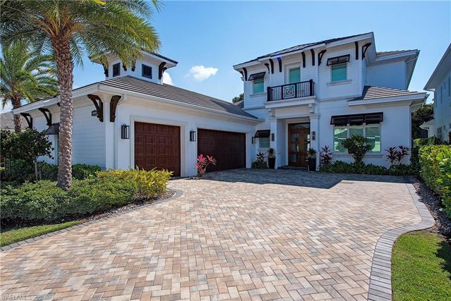 6830 Mangrove AVE, Naples, FL 34109