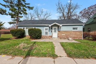 319 Fruit Street, South Haven City, MI 49090