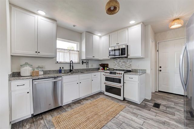 9966 NE Highway 33, Guthrie, OK 73044