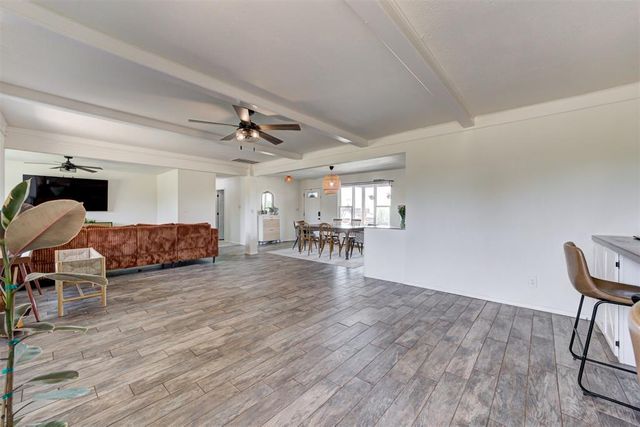 9966 NE Highway 33, Guthrie, OK 73044