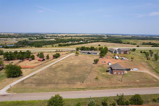 9966 NE Highway 33, Guthrie, OK 73044