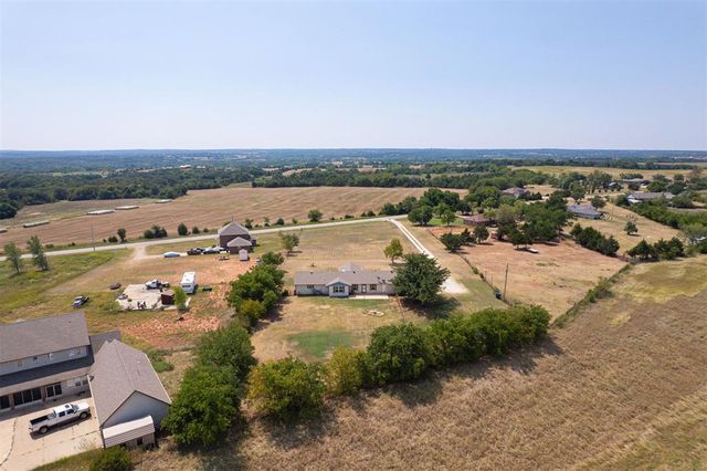 9966 NE Highway 33, Guthrie, OK 73044