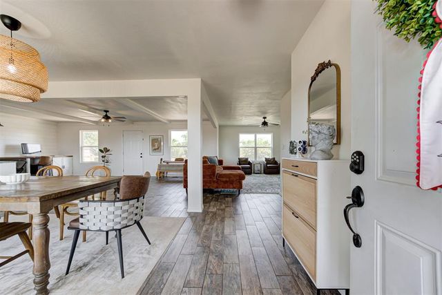 9966 NE Highway 33, Guthrie, OK 73044