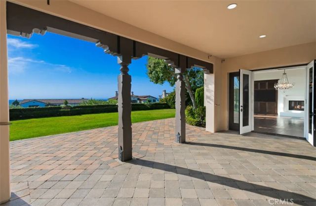 8 Whalers Bluff, Newport Coast, CA 92657