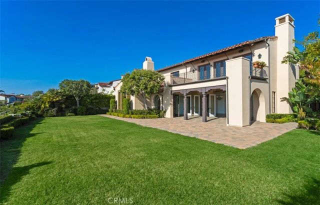 8 Whalers Bluff, Newport Coast, CA 92657