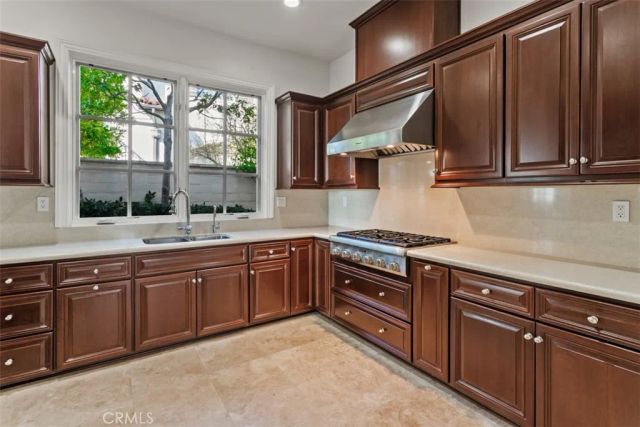 8 Whalers Bluff, Newport Coast, CA 92657