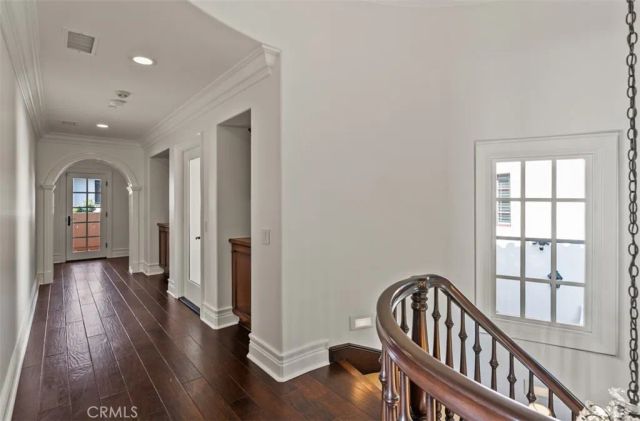 8 Whalers Bluff, Newport Coast, CA 92657