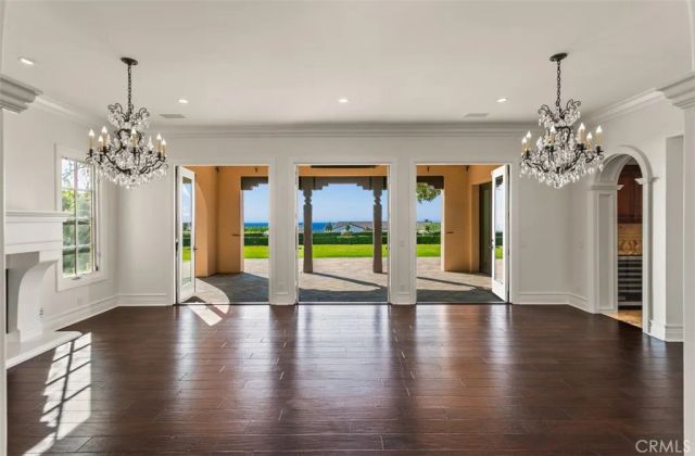 8 Whalers Bluff, Newport Coast, CA 92657
