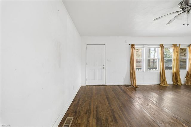 4904 Holly RD, Portsmouth, VA 23703