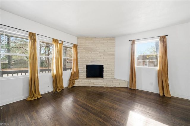 4904 Holly RD, Portsmouth, VA 23703