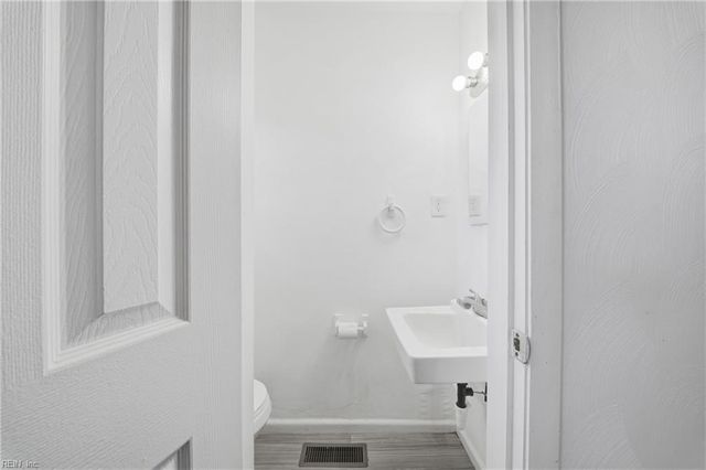 4904 Holly RD, Portsmouth, VA 23703