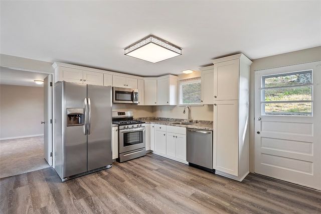 8966 Knoll Street, Mccandless, PA 15101
