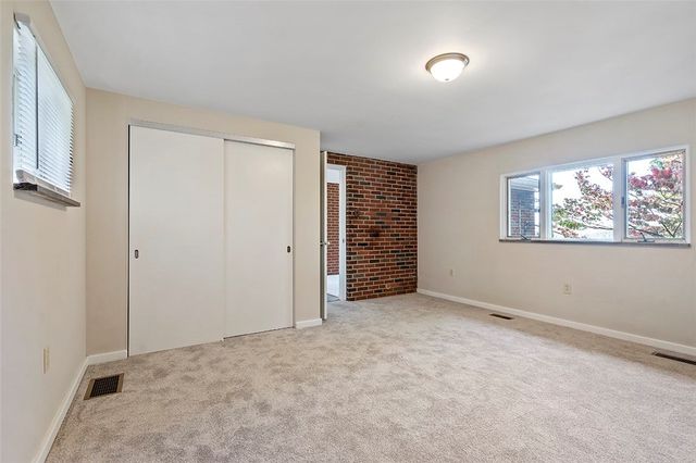 8966 Knoll Street, Mccandless, PA 15101