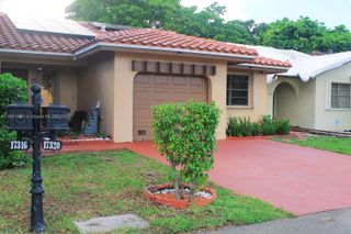 17320 NW 66th Pl, Hialeah, FL 33015