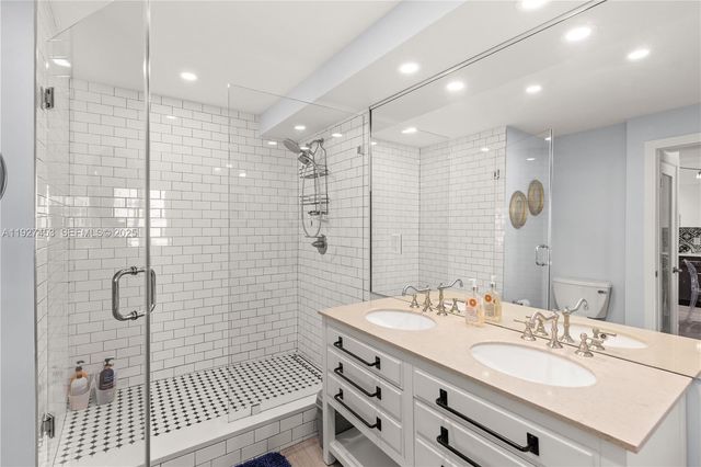 100 Lincoln Rd 643, Miami Beach, FL 33139