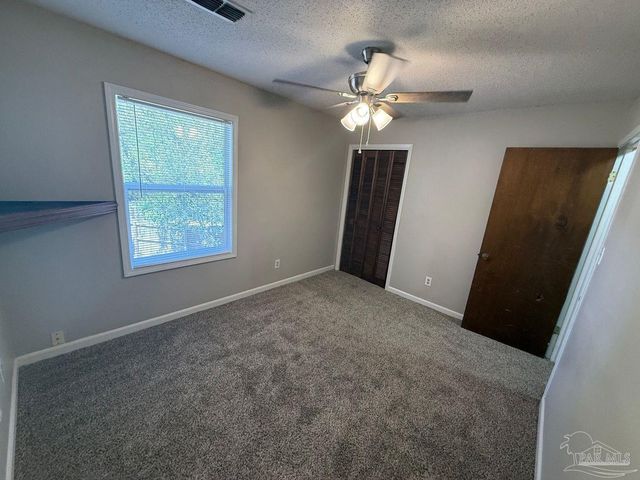 1017 Great Oaks Dr, Gulf Breeze, FL 32563