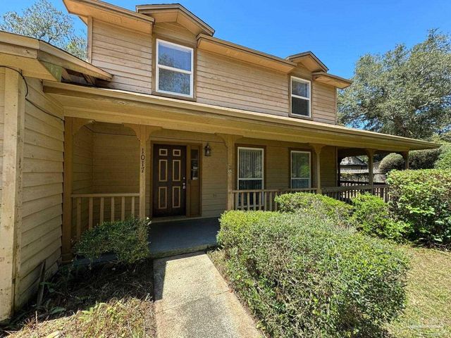 1017 Great Oaks Dr, Gulf Breeze, FL 32563