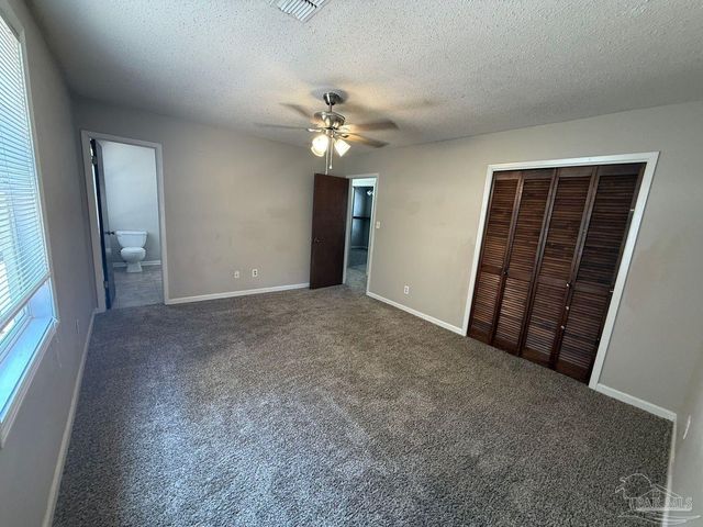 1017 Great Oaks Dr, Gulf Breeze, FL 32563