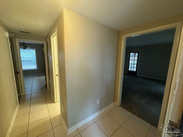 1017 Great Oaks Dr, Gulf Breeze, FL 32563
