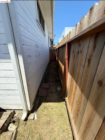 3212 Esmond Ave, Richmond, CA 94804