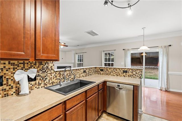 6009 Accord Court, Pfafftown, NC 27040