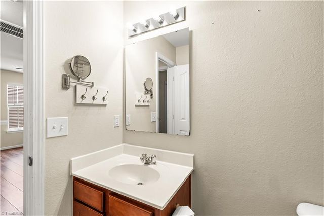 6009 Accord Court, Pfafftown, NC 27040