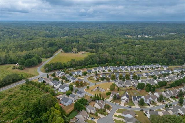 6009 Accord Court, Pfafftown, NC 27040