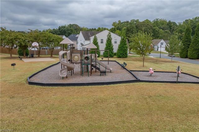 6009 Accord Court, Pfafftown, NC 27040