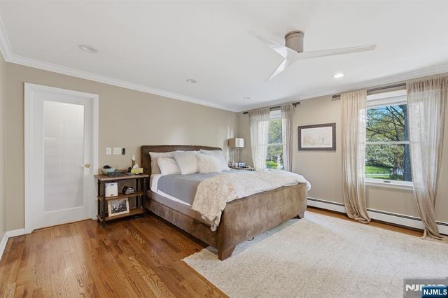 38 Trautwein Crescent, Closter, NJ 07624