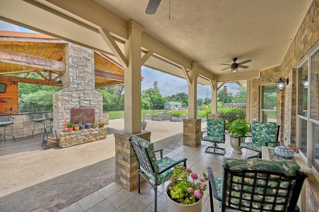 5960 N Highway 36 Highway N, Bellville, TX 77418