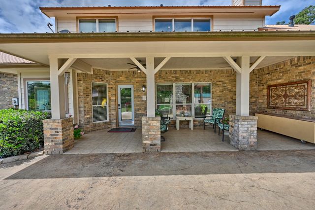 5960 N Highway 36 Highway N, Bellville, TX 77418