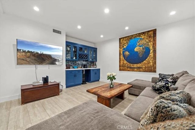 14916 Hesby, Sherman Oaks, CA 91403