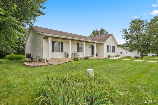 3820 Bedford Pointe Drive, Wentzville, MO 63385