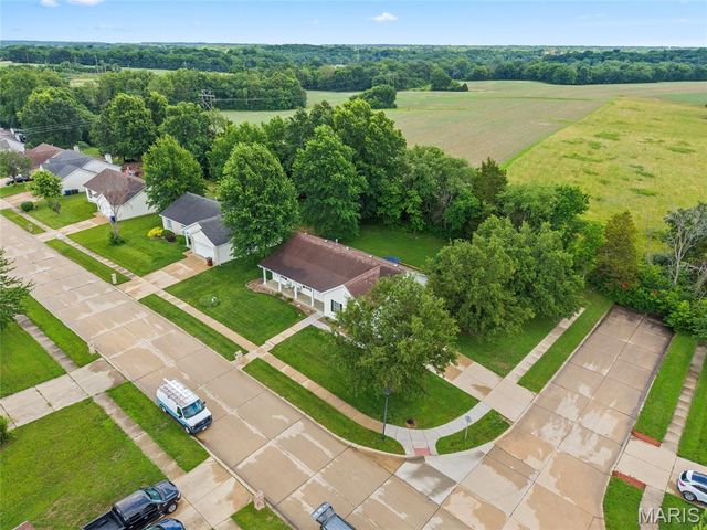 3820 Bedford Pointe Drive, Wentzville, MO 63385