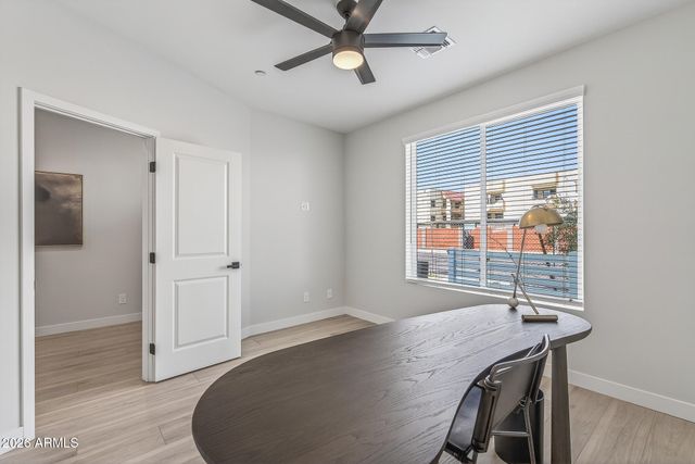 2601 E CLARENDON Avenue 2, Phoenix, AZ 85016