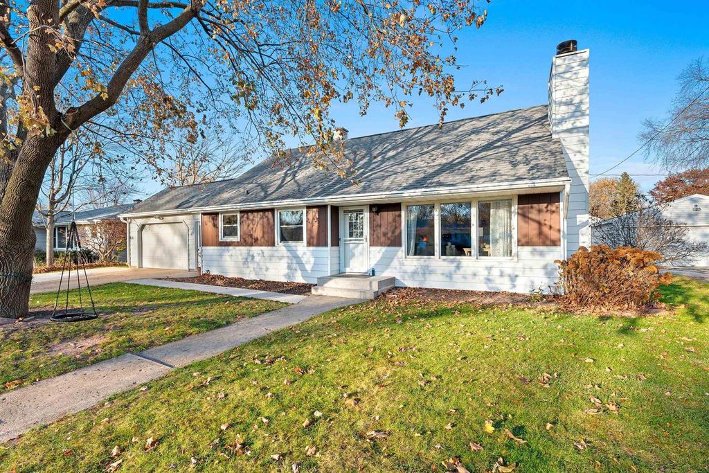 651 KARL STREET, Green Bay, WI 54301