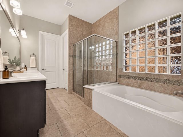 5247 Pickford Grove, Sugar Land, TX 77479