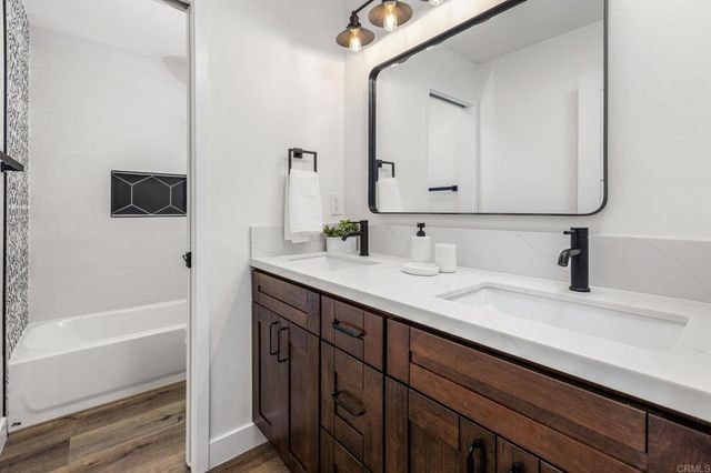 7413 Rowena, San Diego, CA 92119