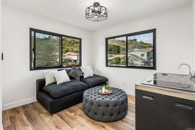 7413 Rowena, San Diego, CA 92119