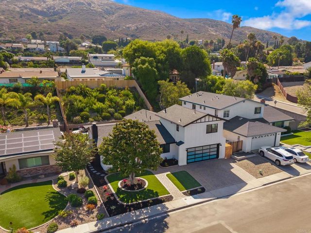7413 Rowena, San Diego, CA 92119
