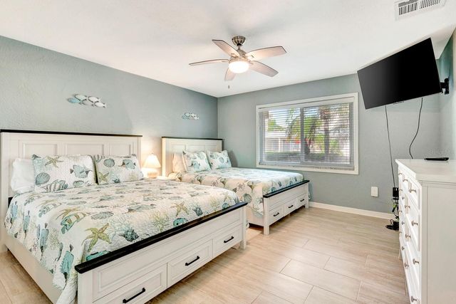 5830 MIDNIGHT PASS ROAD 61, Sarasota, FL 34242