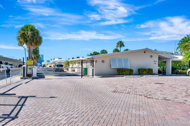 5830 MIDNIGHT PASS ROAD 61, Sarasota, FL 34242