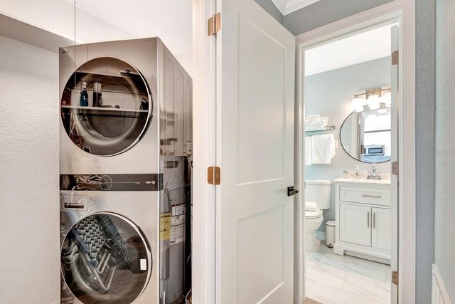 5830 MIDNIGHT PASS ROAD 61, Sarasota, FL 34242